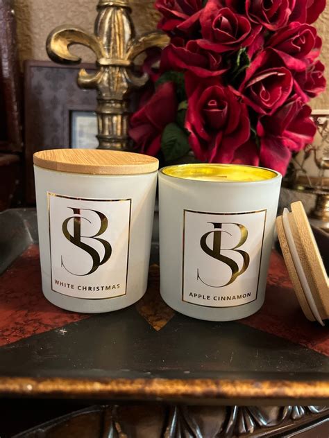 7oz - Hand Poured Luxury Candles - Crackling Wood Wick - Holiday Scents – SpaBakery