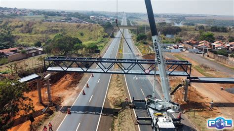 Içamento Da Treliça De Travessia Da Passarela Da Br 262mg Em Uberaba