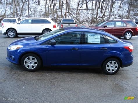 Sonic Blue Metallic Ford Focus S Sedan Exterior Photo