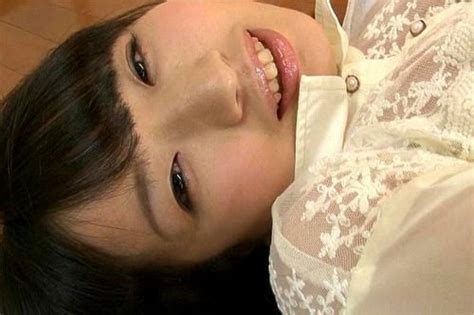 Watch お蔵入りとなり東スポで話題になったIV復刻版それは納得出来る表部隊ではアウトでしょ Iv Softcore 過激Iv Porn SpankBang