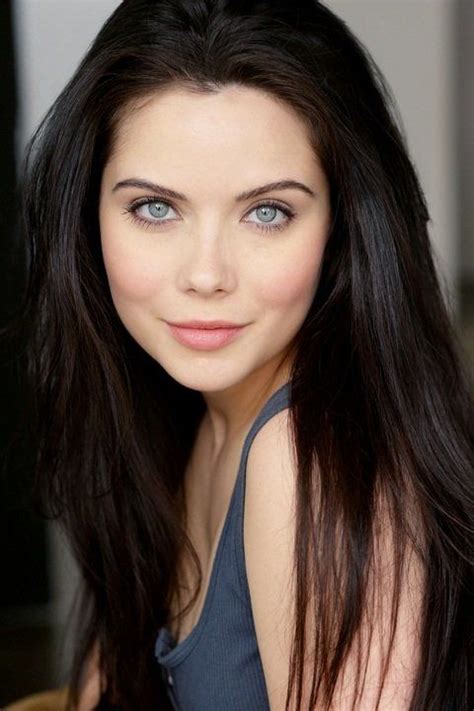 Grace Phipps She Is So Pretty Hair Pale Skin Dark Hair Blue Eyes