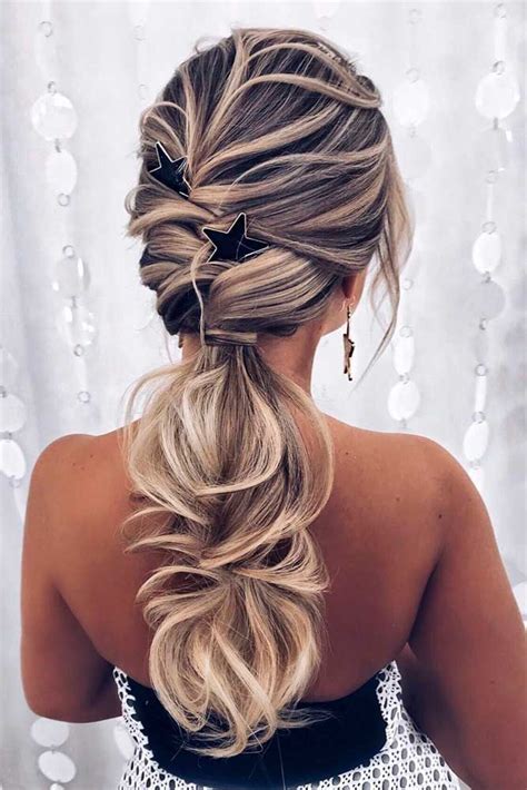 40 Dreamy Homecoming Hairstyles Fit For A Queen In 2022 Hair Styles