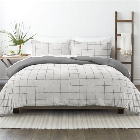 Made Supply Co 3 Piece Hypoallergenic Oversized Grid Print Comforter