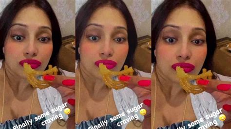 Pregnant Bipasha Basu Sweet Cravings For Jalebi During In Pregnancy