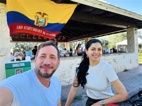 Miss Ecuador Au D Y Gerardo Mej A Tambi N Compiten En El Certamen De