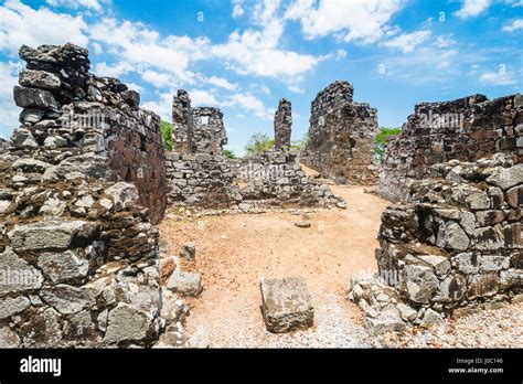 Restos Arqueologicos De Panama Viejo Fotografías E Imágenes De Alta