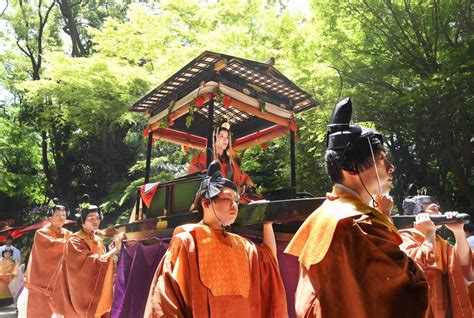 葵祭「路頭の儀」 宮廷装束姿の500人が出発 行列は4年ぶり 写真特集2831 毎日新聞