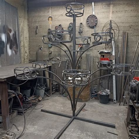 Здравствуйте, изготавливаю разборные петуниевые деревья, отправляю тк ...