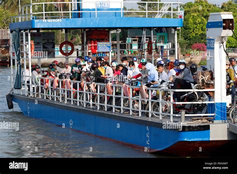 Vietnam River Boat Hi Res Stock Photography And Images Alamy