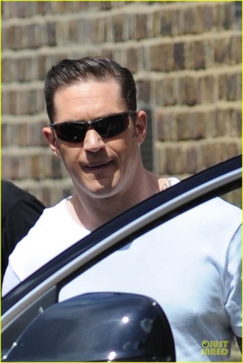 Photo Tom Hardy Handsome Legend In A Suit 10 Photo 3152829 Just Jared Entertainment News