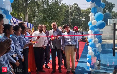 Suzuki Motorcycle Delearship Suzuki Motorcycle India Opens Premium