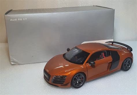 1 18 Dealer Edition Audi R8 GT Samoa Orange Hobbies Toys Toys