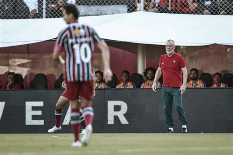 Mano Assume Atua O Ruim Do Fluminense Mas Reclama Da Arbitragem