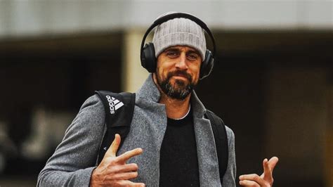 Aaron Rodgers To Guest Host For Jeopardy