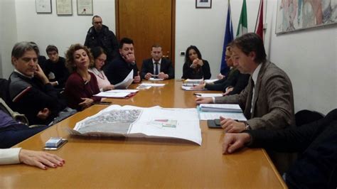 La Commissione Dura Venti Minuti Sul Project Lopposizione Sceglie Il