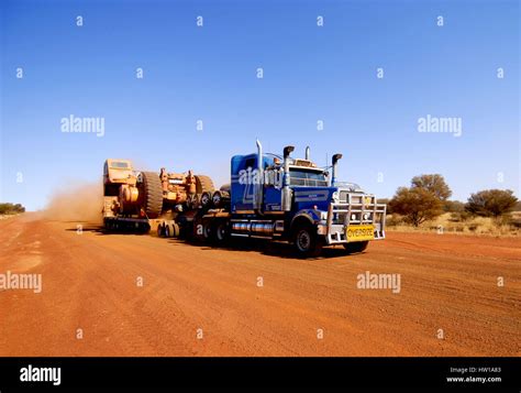 Roadtrain Hi Res Stock Photography And Images Alamy