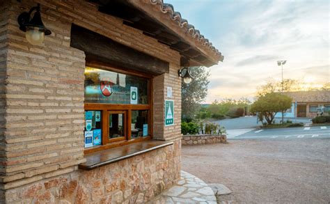 Camping Alqu Zar Alojarse En Alqu Zar Sierra De Guara Huesca