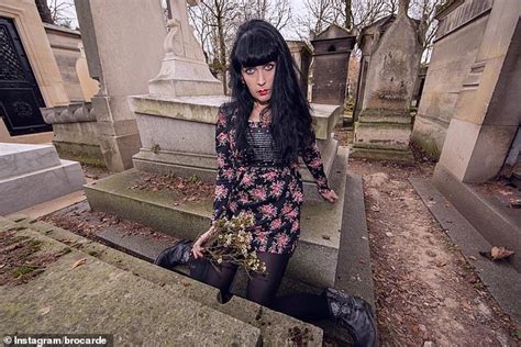 Woman Who Married A Ghost On Halloween Now Wants An Exorcism To Get Rid Of Him Daily Mail Online