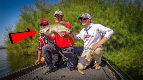 Catching Big Bass With Larry Dahlberg Youtube