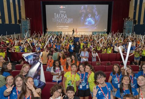 Dopo L Anteprima A Giffoni Al Cinema Dal Agosto La Casa Dei