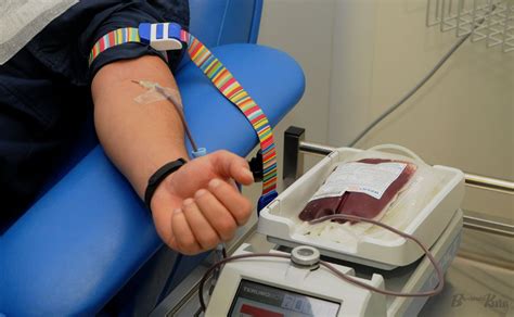 Київські поліцейські здали кров для дітей - Вечірній Київ