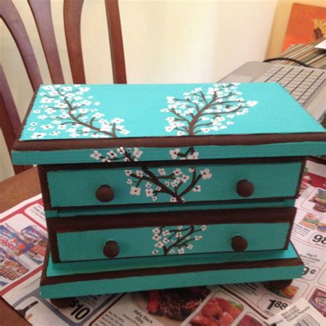 20+ Diy Box Painting Ideas - DECOOMO