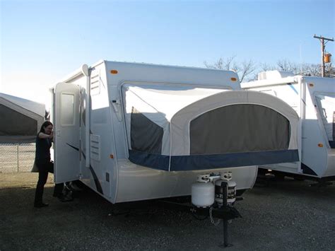 small lightweight campers with bathroom | Camper Photo Gallery