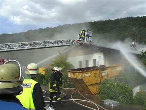 Lz Bad Bodendorf Dachstuhlbrand In Einem Einfamilienhaus