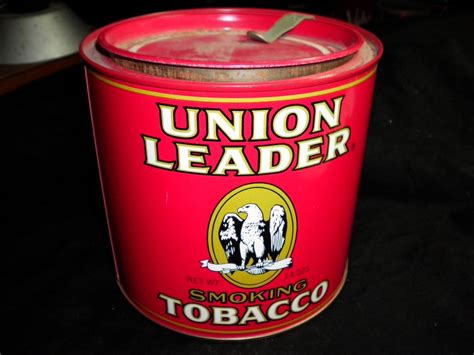 Union Leader Vintage Tobacco Tin 14 Ozs 1950s