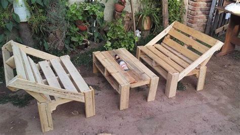 22 Cheap Easy Pallet Outdoor Furniture DIY To Make