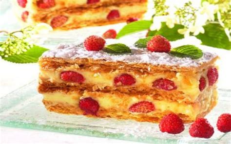 Mille feuille à la fraise fait maison Toutes Recettes