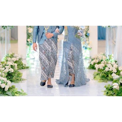 Jual Kain Batik Pengantin Abu Keabuan Biru Muda Motif Lereng Kembang