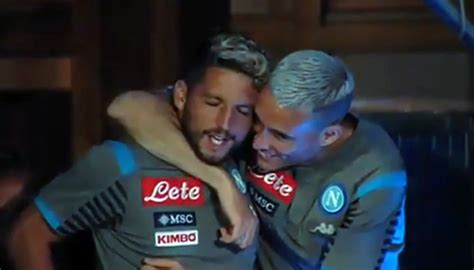 Dries Mertens Addio Ufficiale Il Video Saluto Sugli Account Social