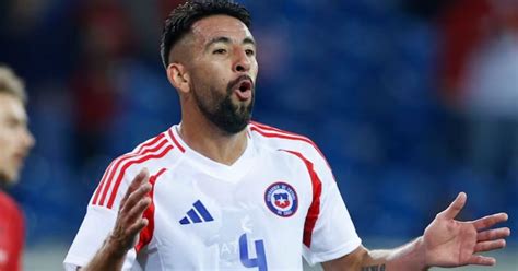 Mauricio Isla no aguantó las palabras de Aníbal Mosa y le respondió con