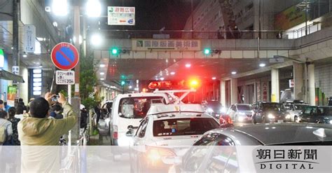 男が神奈川県警に出頭、関与ほのめかす 拳銃所持か 町田の発砲事件：朝日新聞デジタル