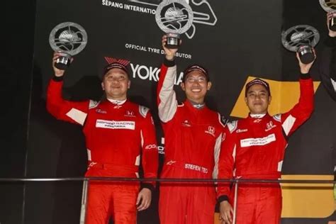 Avila Bahar Alvin Bahar Dan Steven Teo Raih Podium 2 Di Kelas Super