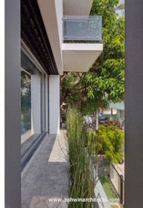 Tree By The House X Plot Residential Project By Ashwin Architects