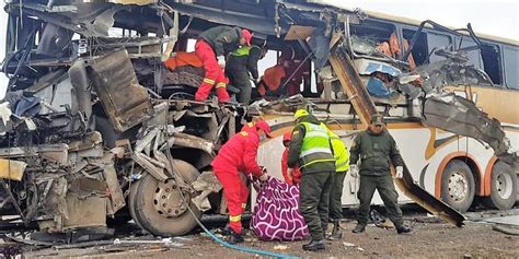 Front Lisan Karambolozott K T Busz Ember Meghalt Bol Vi Ban