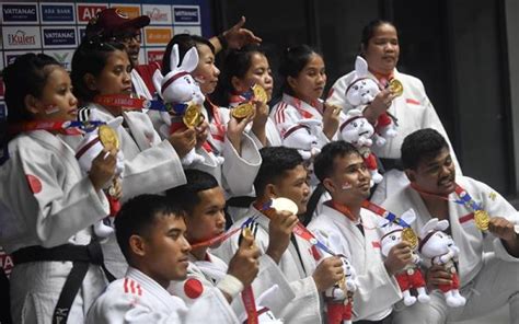 Borong Emas Indonesia Juara Umum Cabang Judo Tunanetra Di Apg