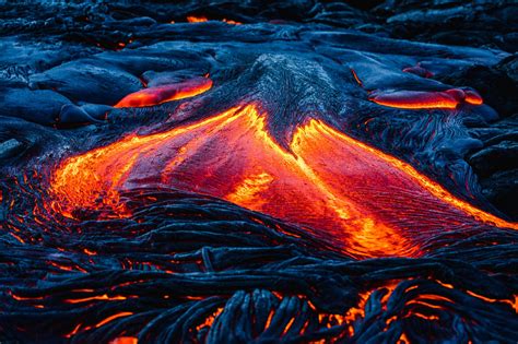 Oozing Lava Big Island Hawaii 2000x1333 Oc Rearthporn