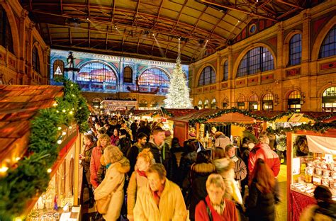 Zürcher Christkindlimarkt im Hauptbahnhof