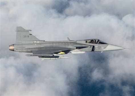 Saab Apresenta Proposta Do Gripen E Para Su A