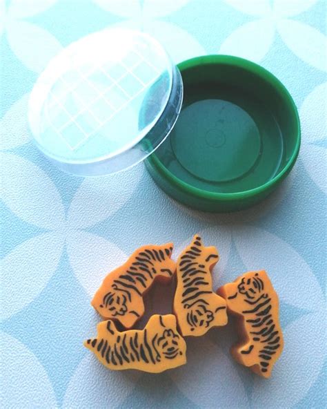 80s Vintage Eraser Gomme Tigers In Plastic Box Etsy