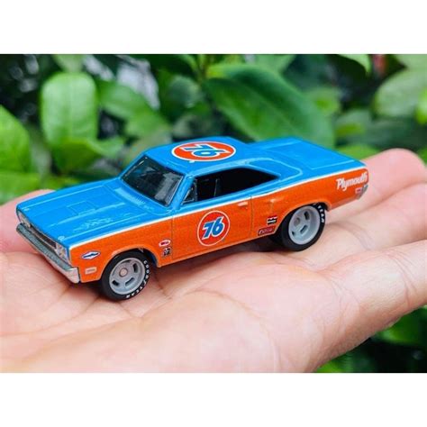 Hobby Store xe mô hình Hot Wheels Premium 70 RoadRunner Hàng xé Pack Shopee Việt Nam