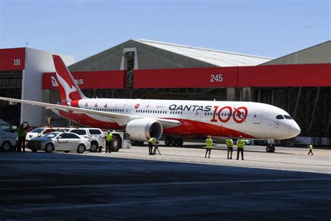 Qantas Completes Double Sunrise Test Flight From London To Sydney