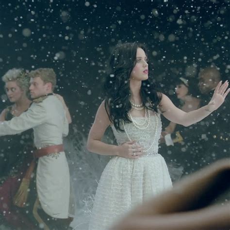 Unconditionally Le Nouveau Clip De Katy Perry Elle