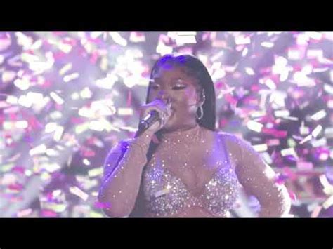 Megan Thee Stallion - Savage Remix [New Year’s Rockin’ Eve 2021] - YouTube