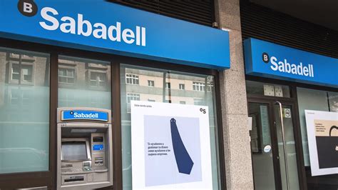 Banco Sabadell Reordena Su Banca Privada Mundotv Youtube