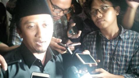 Foto Ustaz Yusuf Mansur Sambangi Rumah Prabowo Ada Apa