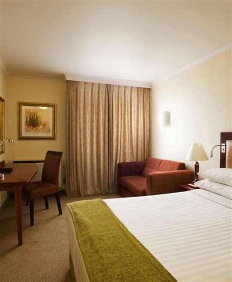 Century City Accommodation | StayEasy Century City Rooms